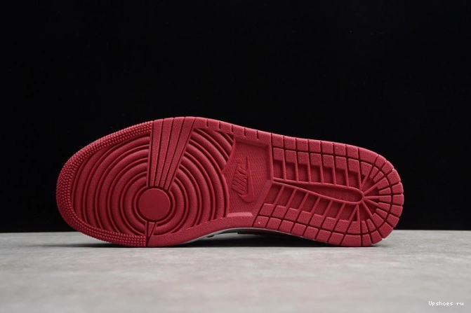 1 Toe 554724-066 Air  Jordan Bred Mid 0819